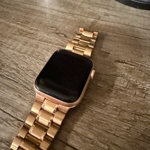 Rose Gold Apple Watch SE (band not included)